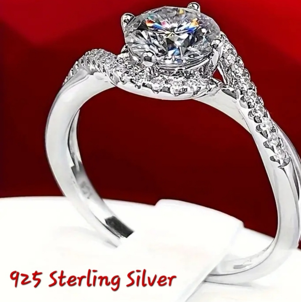 925 Sterling Silver 1 Carat Stone. Size 7. NWT. Fast Ship.
